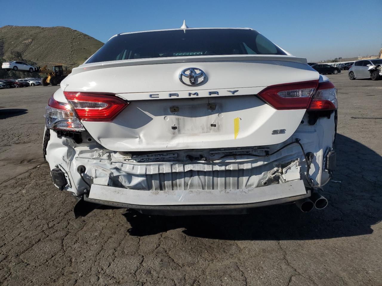 2020 TOYOTA CAMRY SE - Image 6