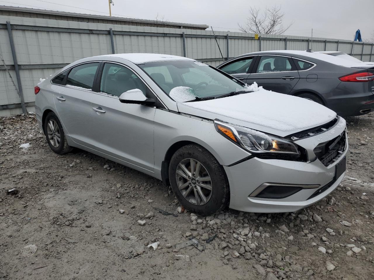 2017 HYUNDAI SONATA SE - Фото 4