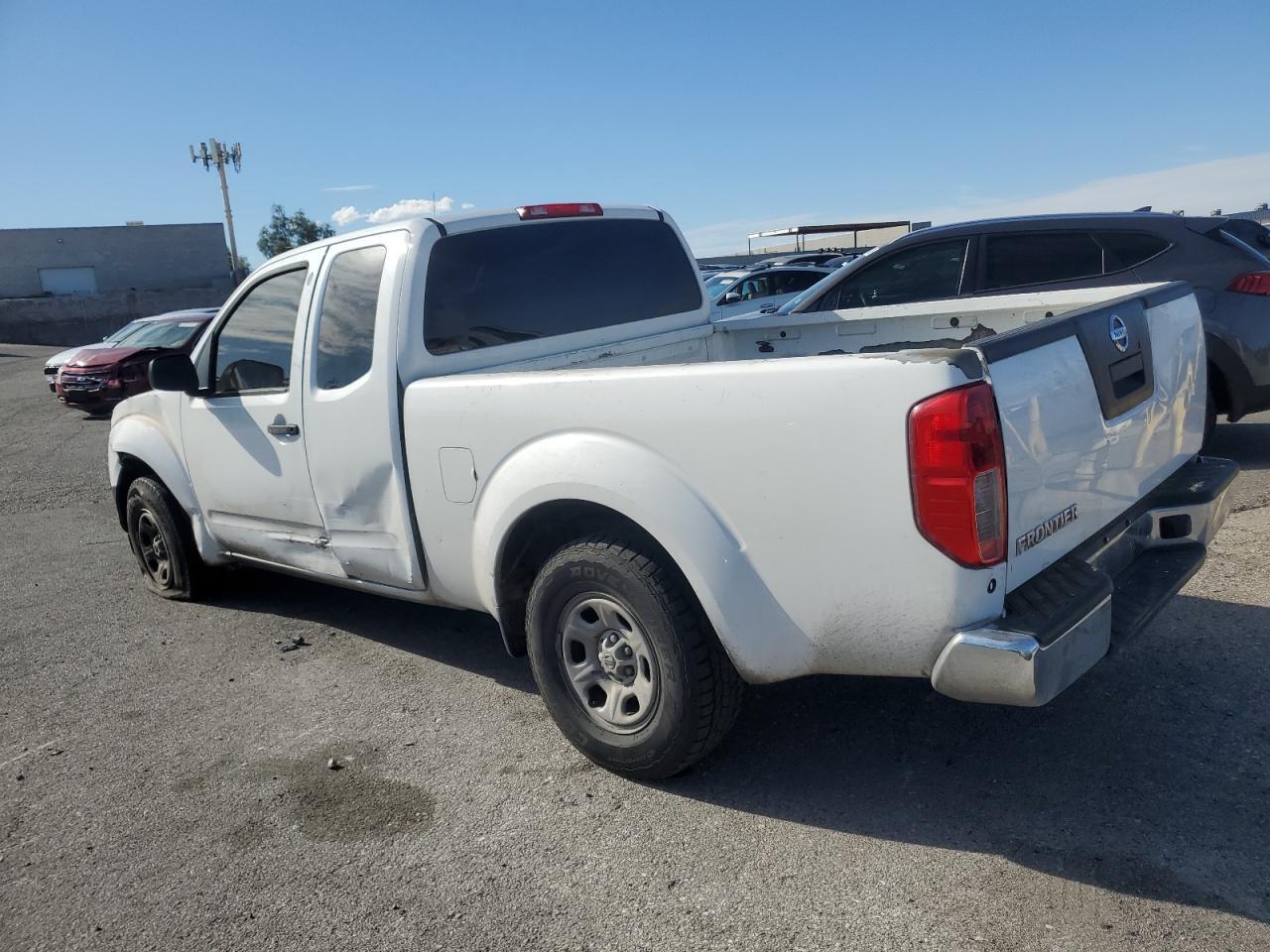2012 NISSAN FRONTIER S - Фото 2