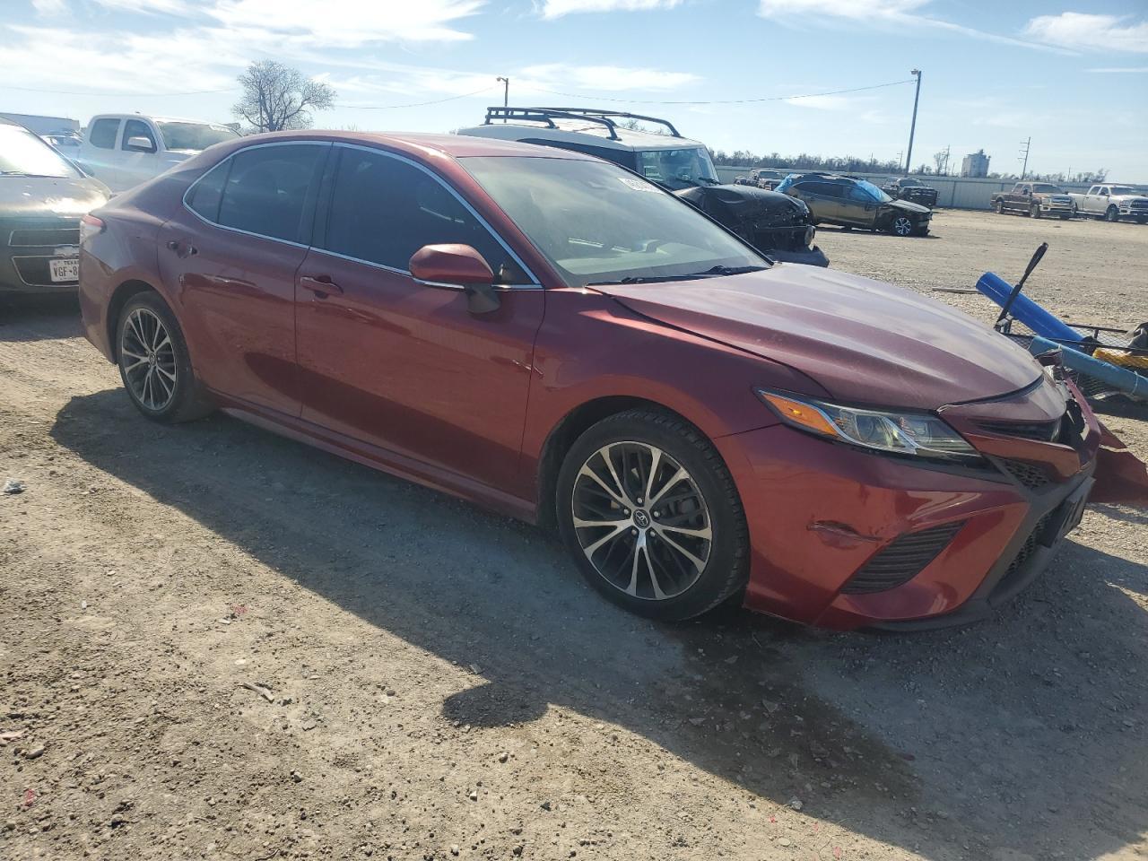 2018 TOYOTA CAMRY L - Фото 4