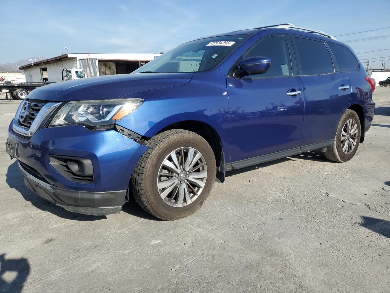 2017 NISSAN PATHFINDER