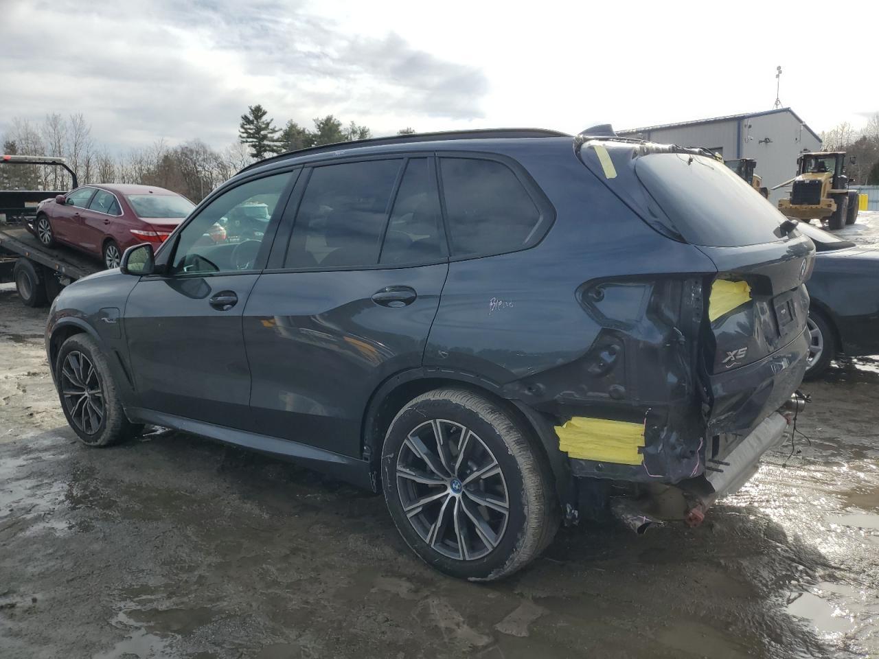 2022 BMW X5 XDRIVE4 - Image 2