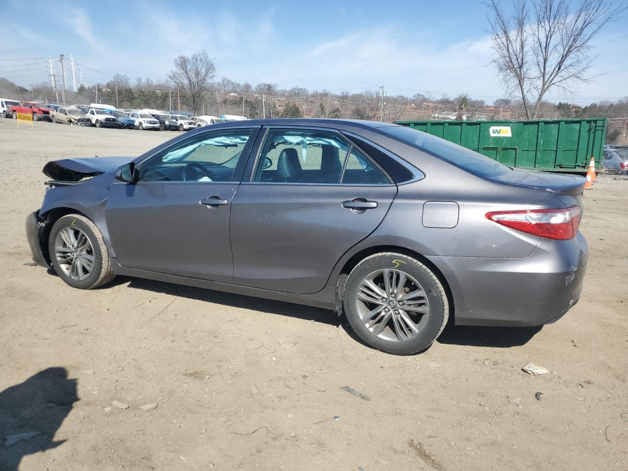2016 TOYOTA CAMRY LE - Фото 2