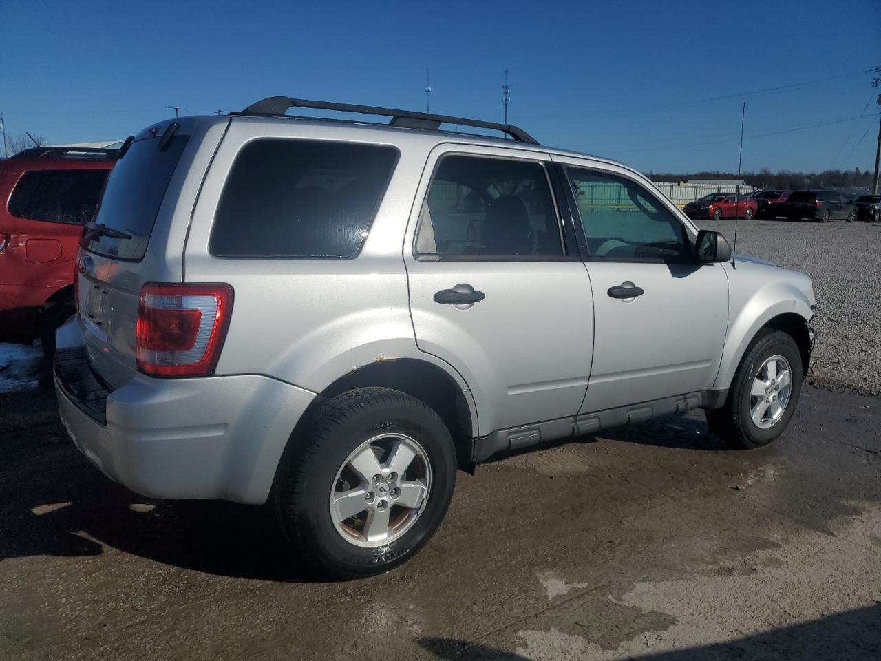 2012 FORD ESCAPE XLT - Image 3