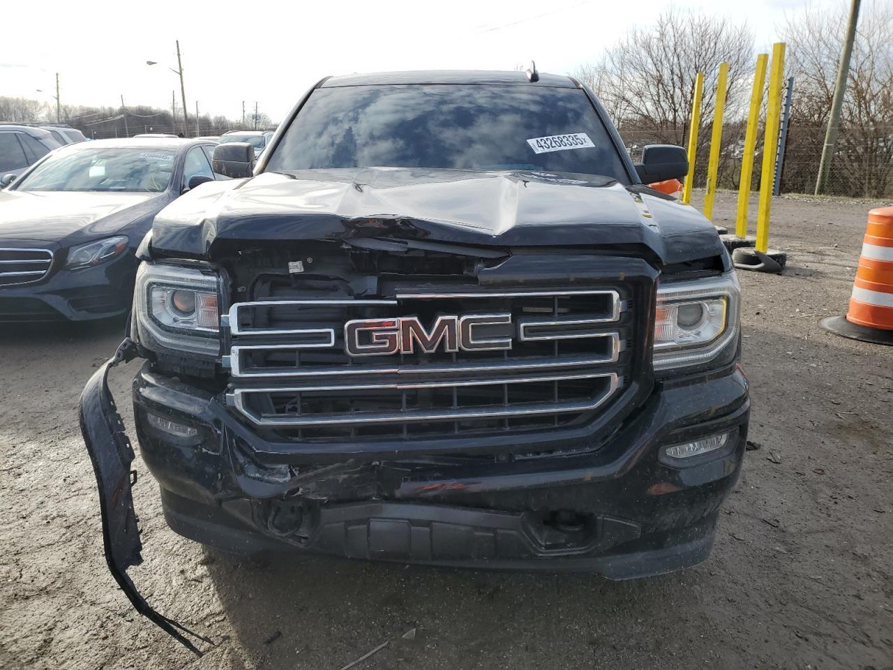 2018 GMC SIERRA K15 - Фото 5