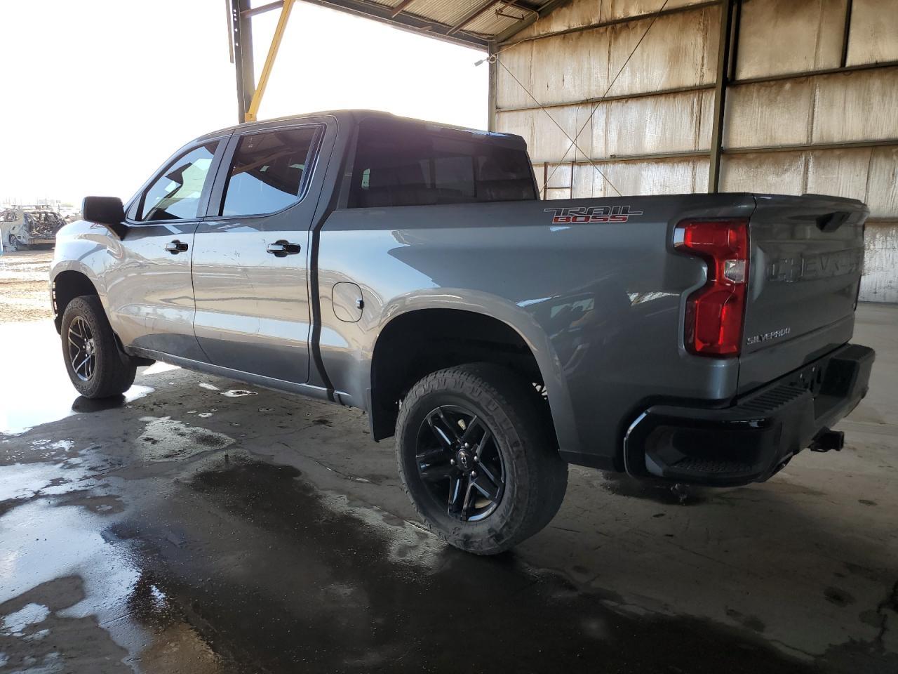 2019 CHEVROLET SILVERADO - Image 2