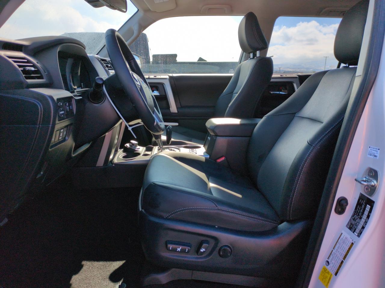 2024 TOYOTA 4RUNNER SR - Image 7