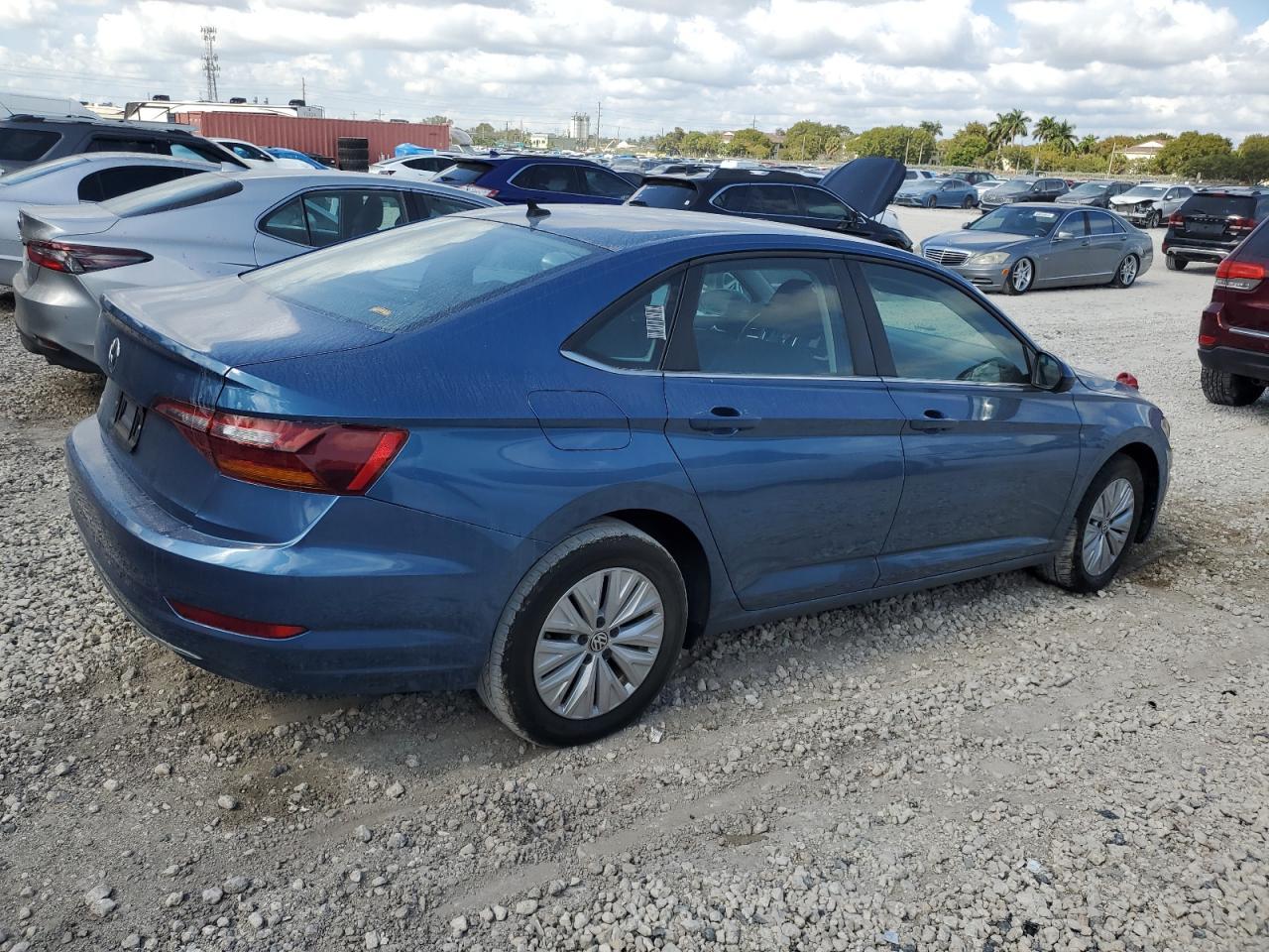 2019 VOLKSWAGEN JETTA S - Фото 3