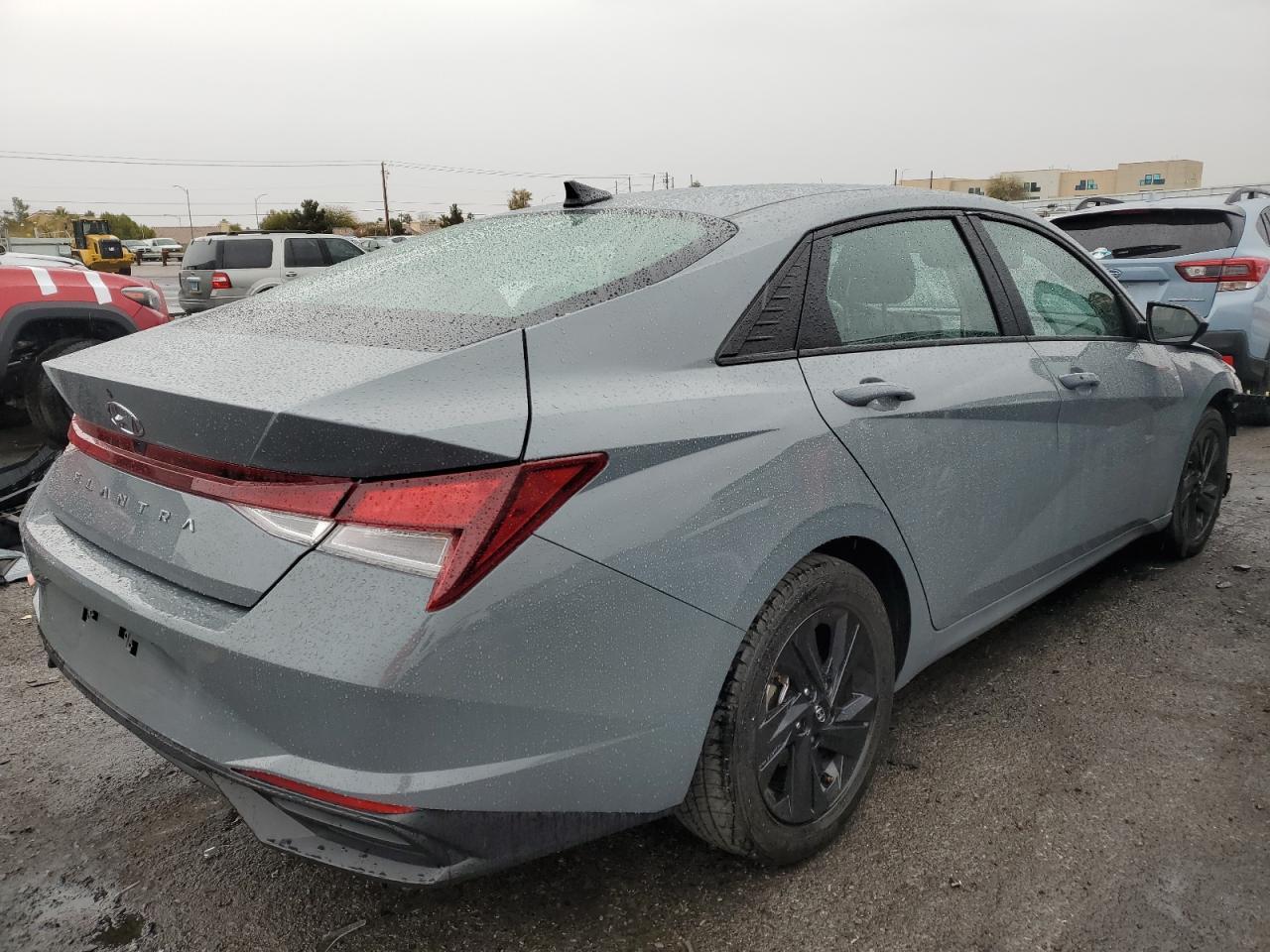 2022 HYUNDAI ELANTRA SE - Фото 3