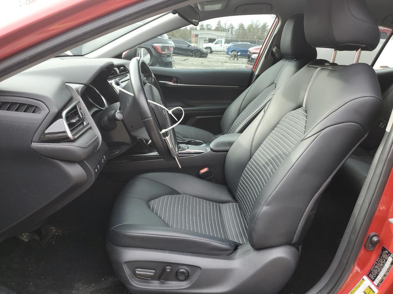 2020 TOYOTA CAMRY SE - Image 7