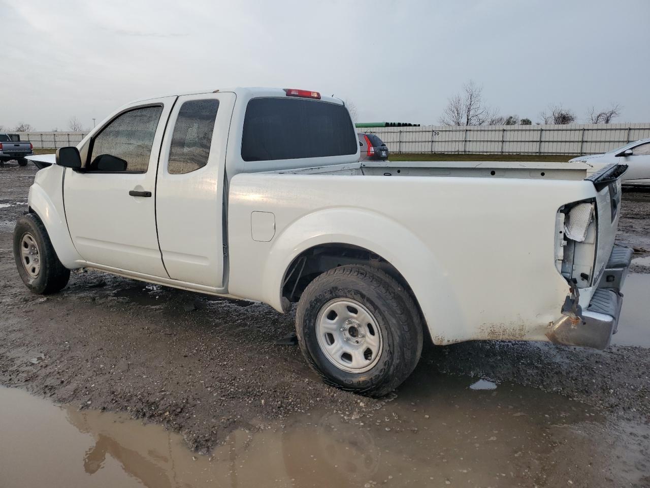 2016 NISSAN FRONTIER S - Фото 2