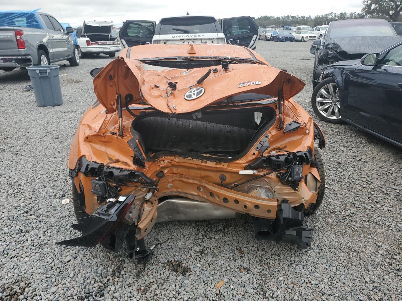 2023 TOYOTA GR 86 PREM - Image 6