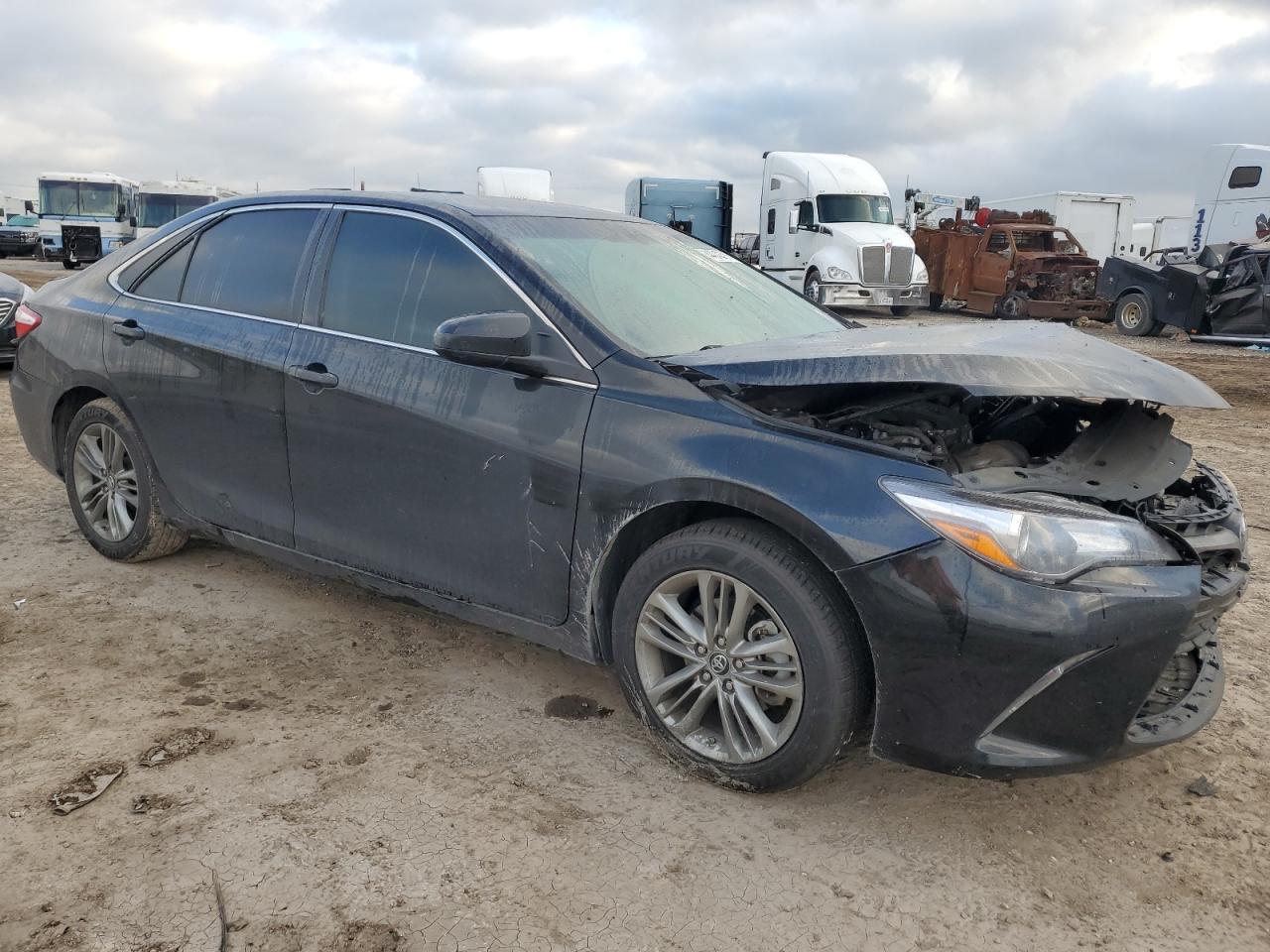 2017 TOYOTA CAMRY LE - Фото 4