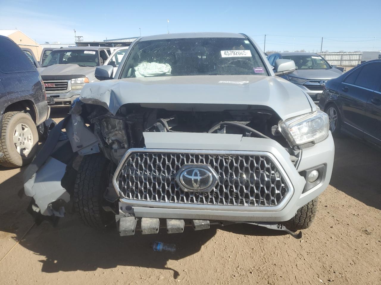 2019 TOYOTA TACOMA DOU - Фото 5