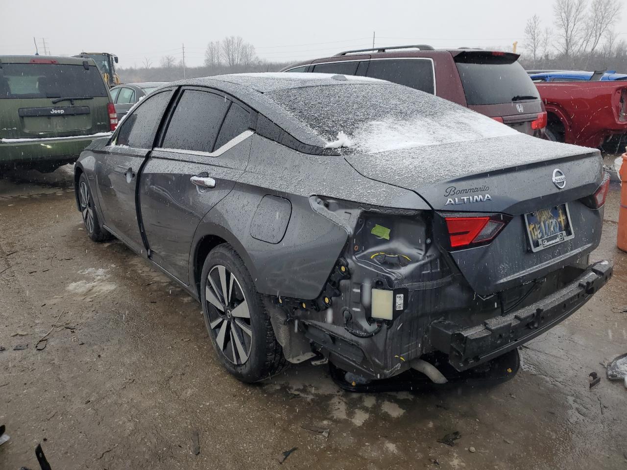 2022 NISSAN ALTIMA SV - Фото 2