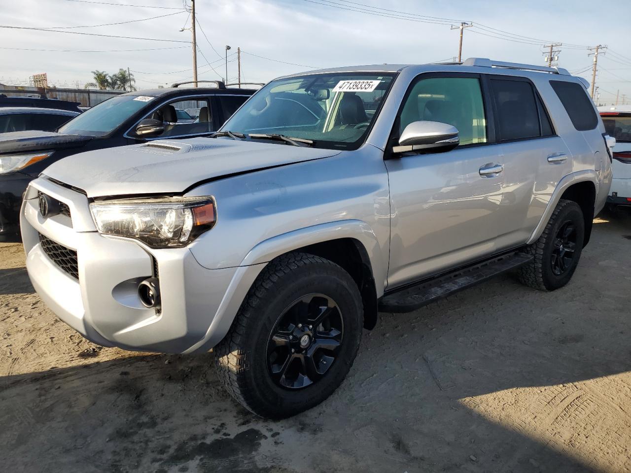 2018 TOYOTA 4RUNNER SR