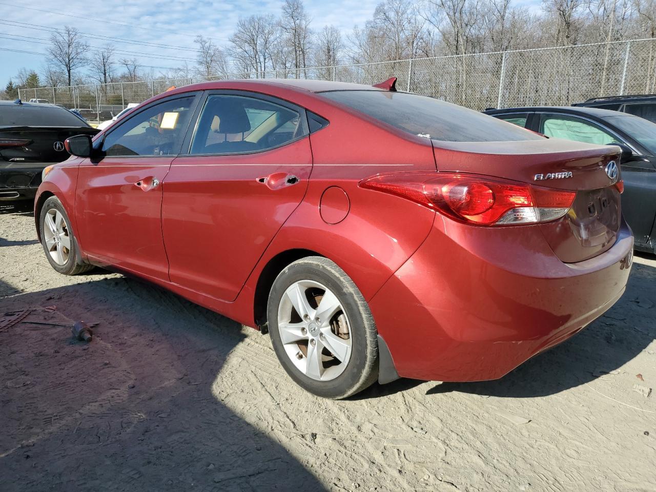 2013 HYUNDAI ELANTRA GL - Image 2