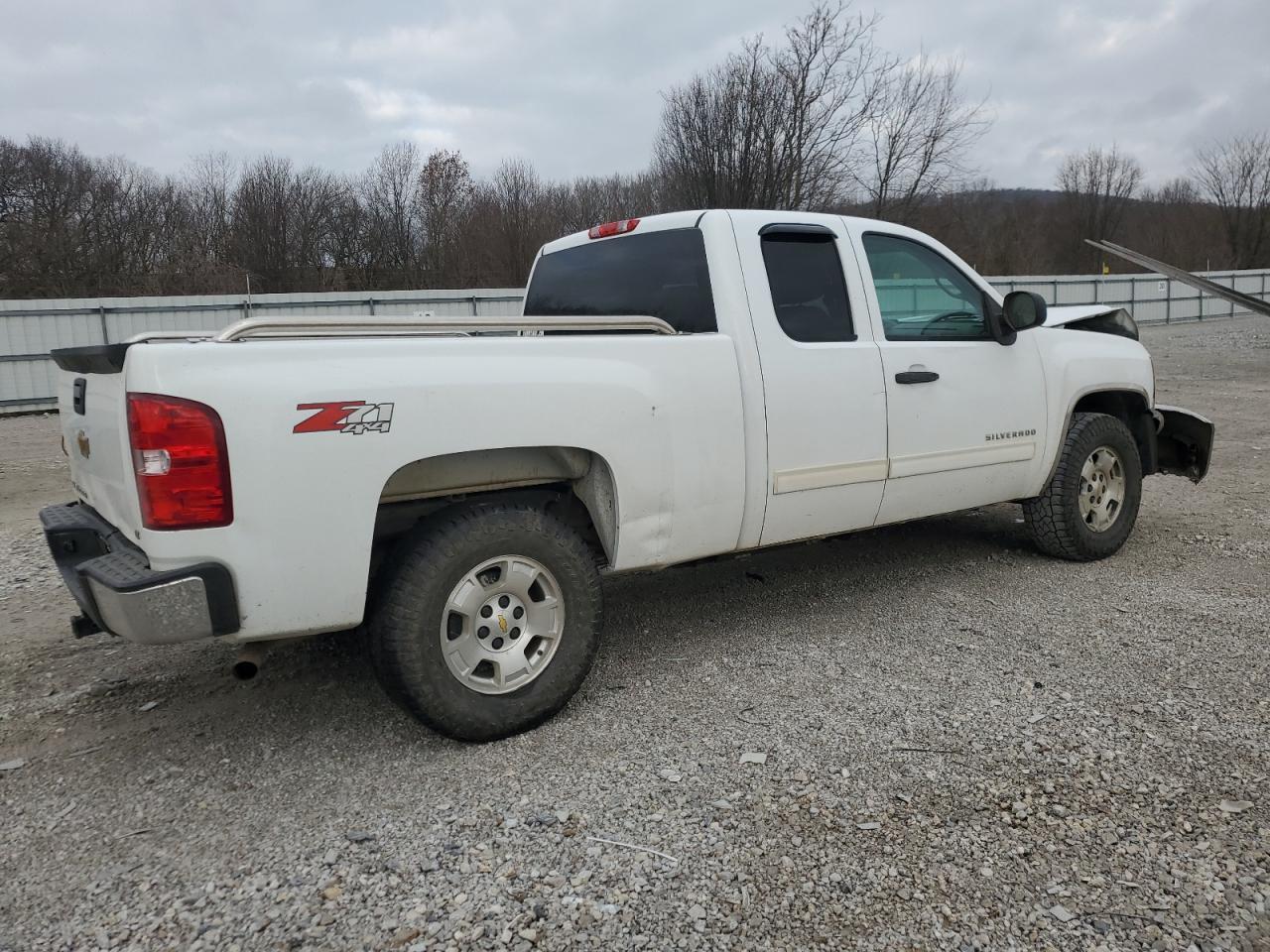 2013 CHEVROLET SILVERADO - Image 3