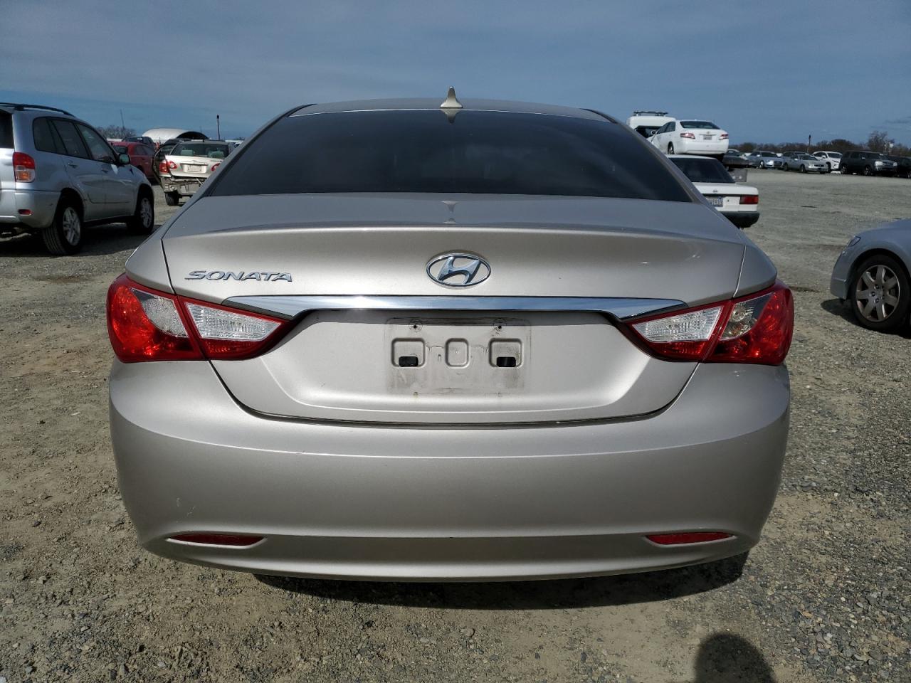 2011 HYUNDAI SONATA GLS - Image 6