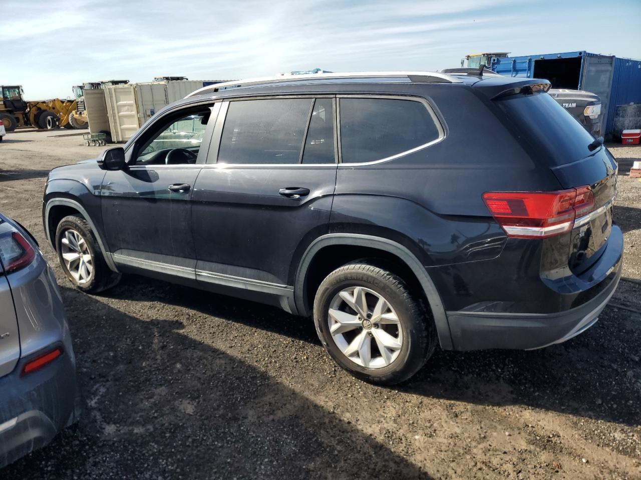 2018 VOLKSWAGEN ATLAS SE - Image 2