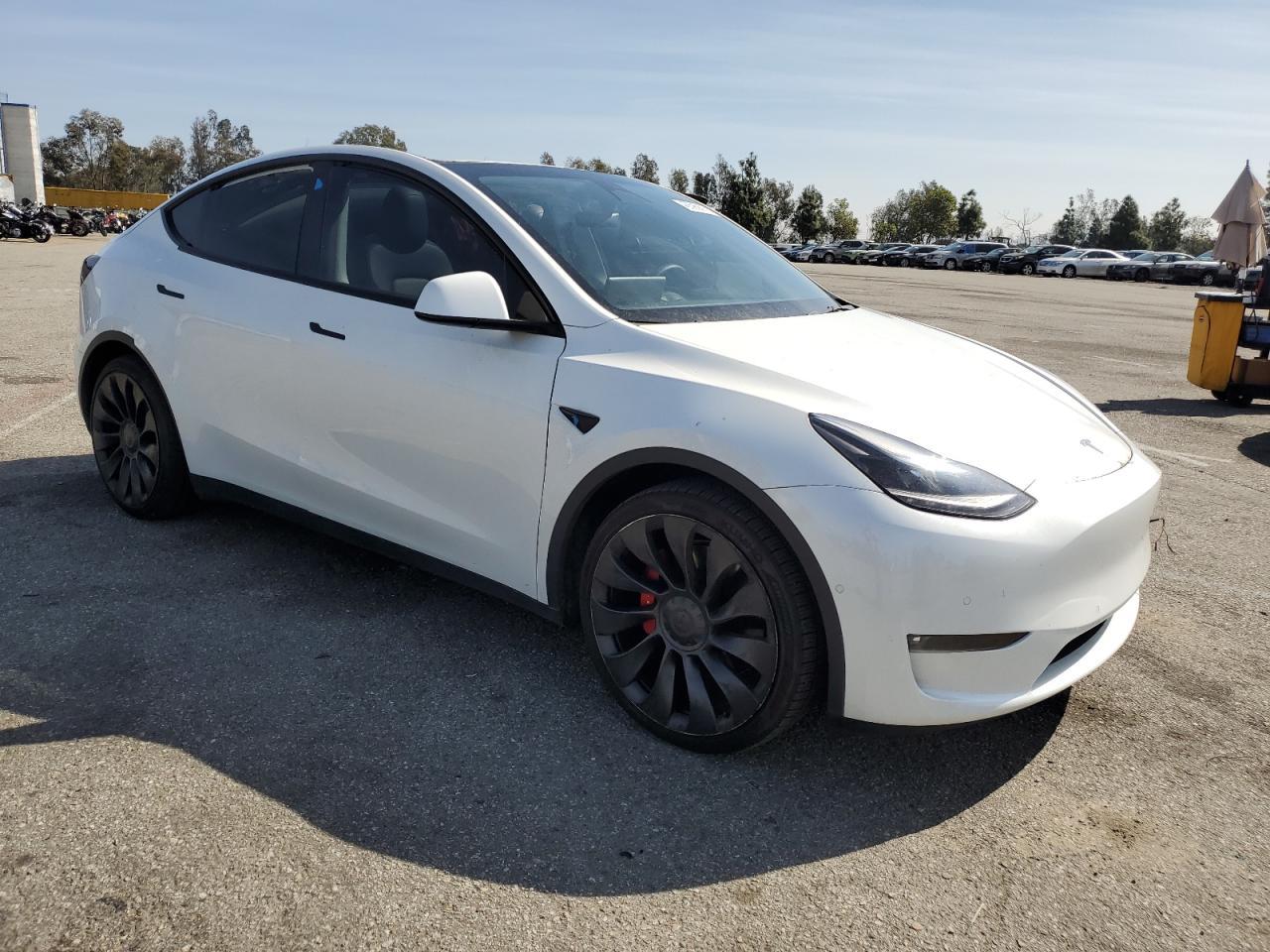 2022 TESLA MODEL Y - Image 4