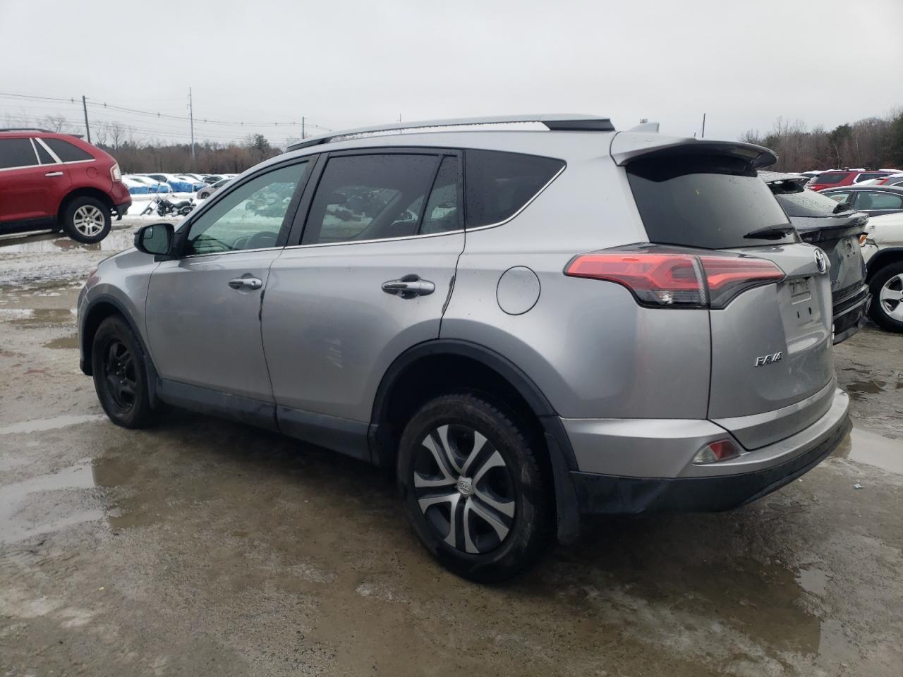 2017 TOYOTA RAV4 LE - Фото 2