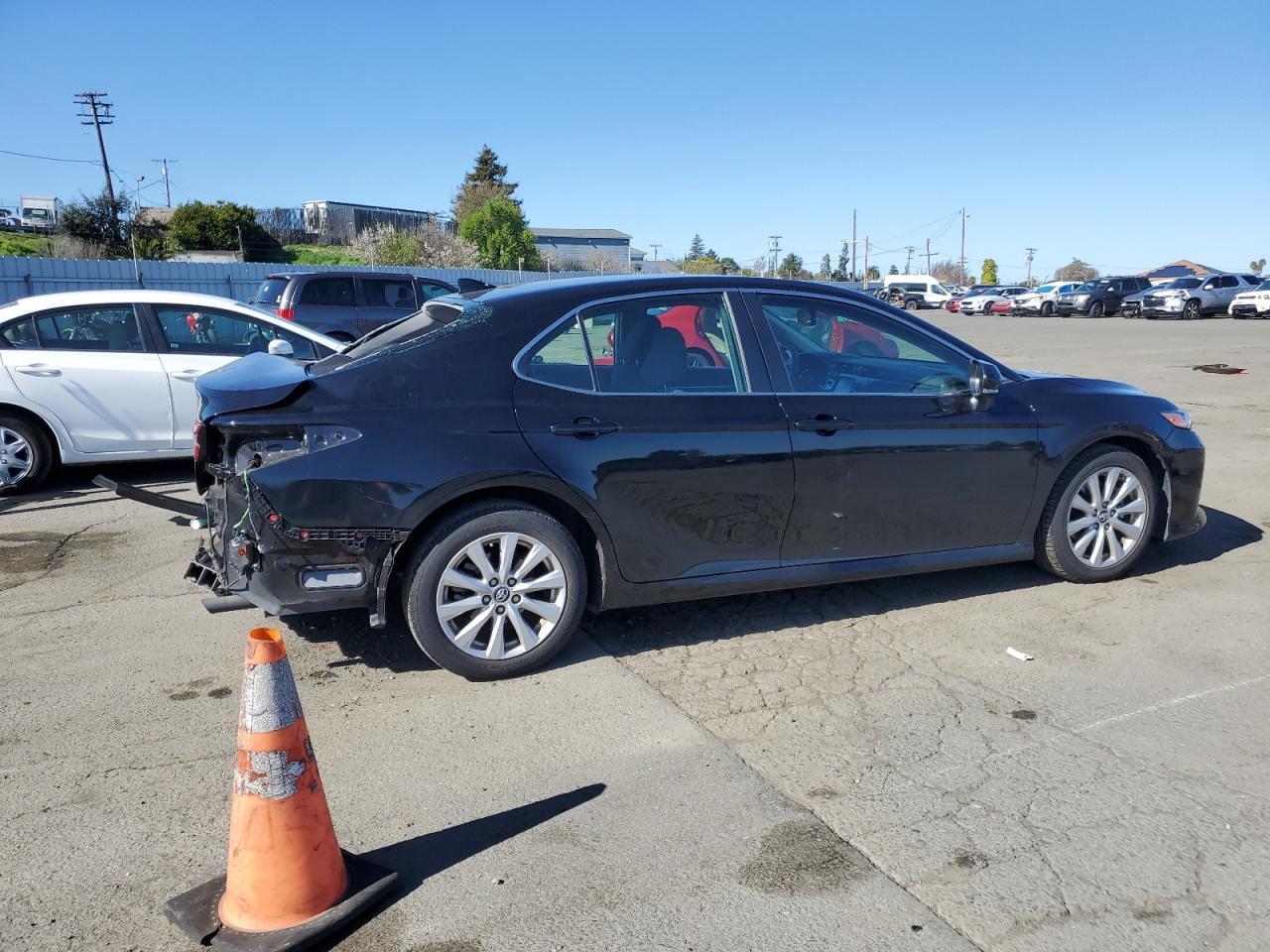 2019 TOYOTA CAMRY L - Image 3