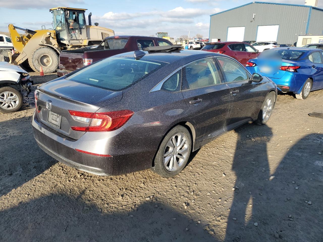 2018 HONDA ACCORD LX - Image 3