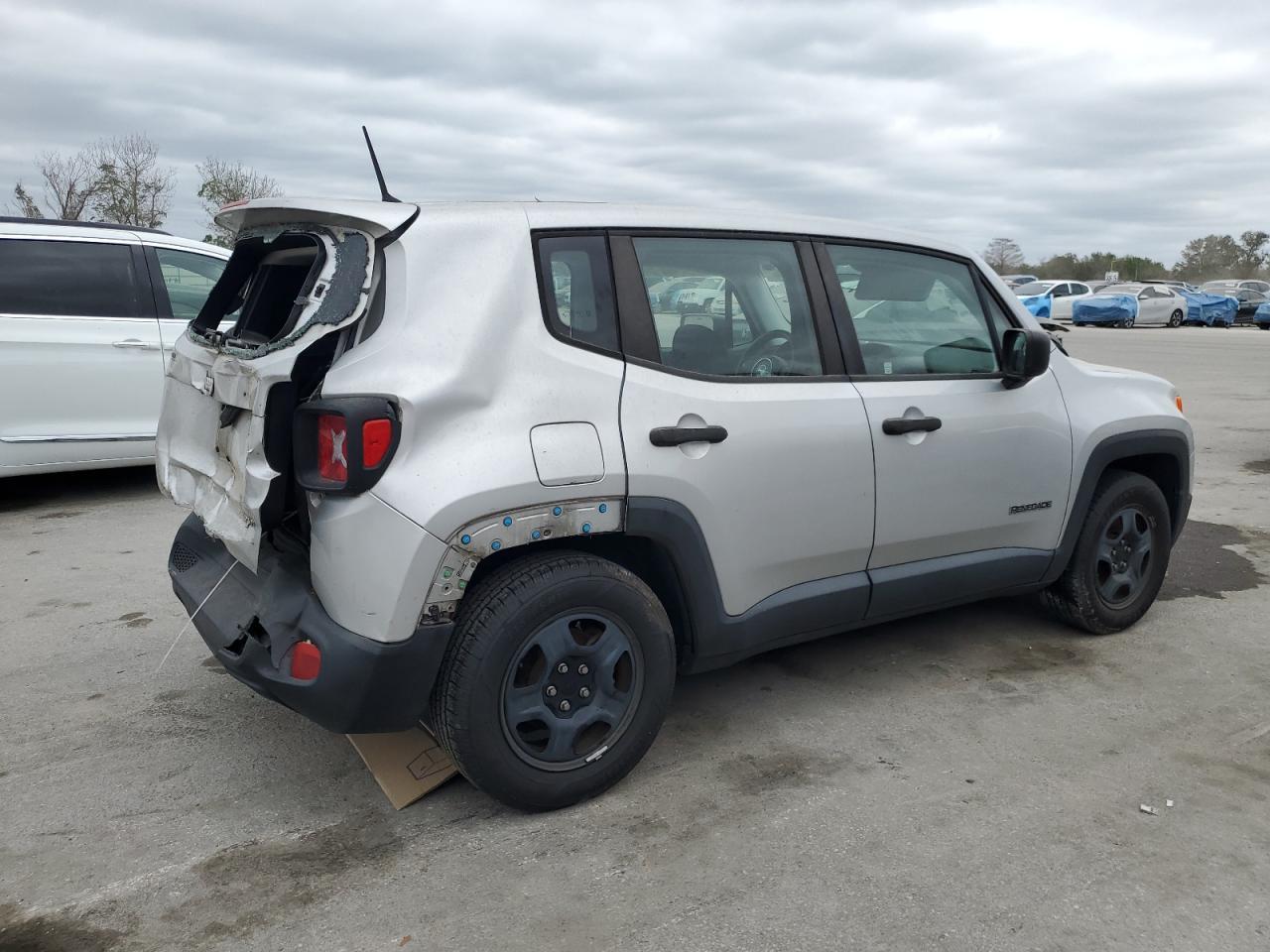 2017 JEEP RENEGADE S - Image 3