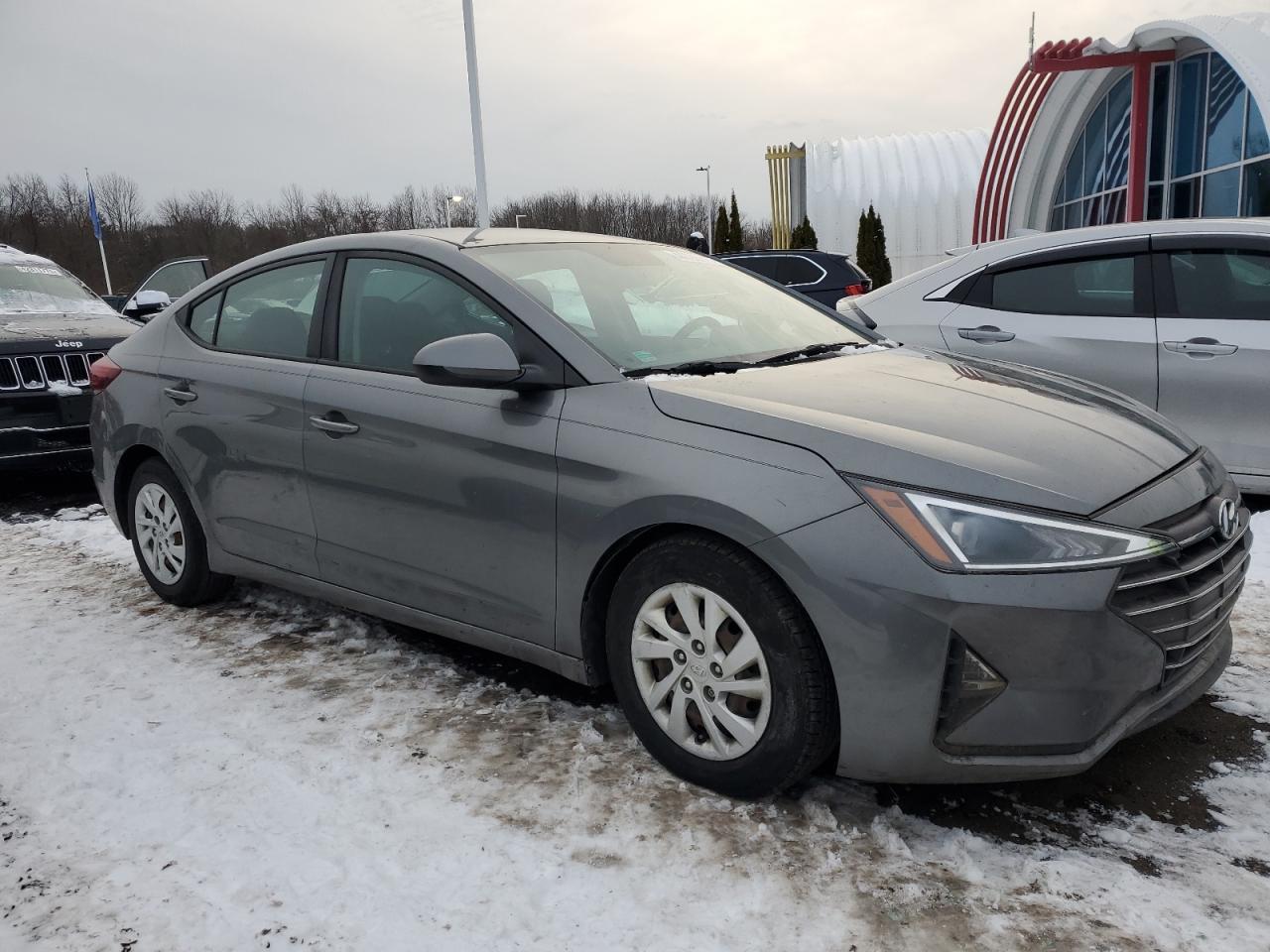 2019 HYUNDAI ELANTRA SE - Фото 4