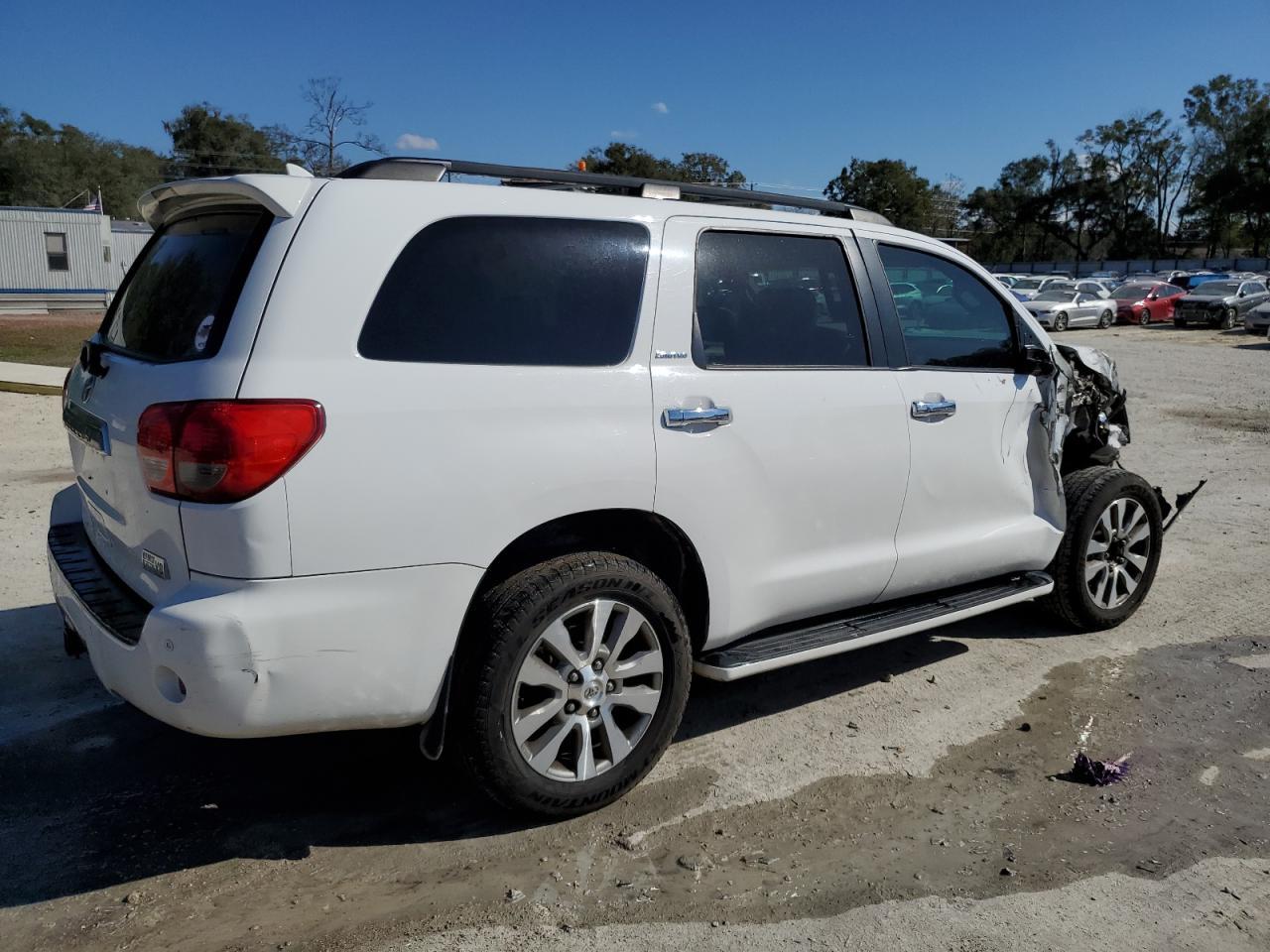 2016 TOYOTA SEQUOIA LI - Image 3