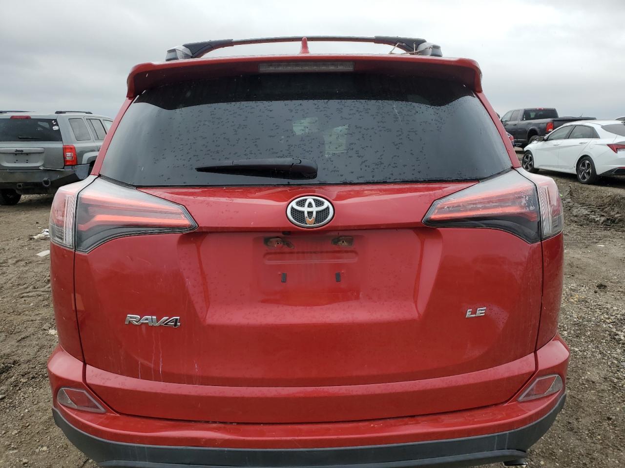 2016 TOYOTA RAV4 LE - Фото 6