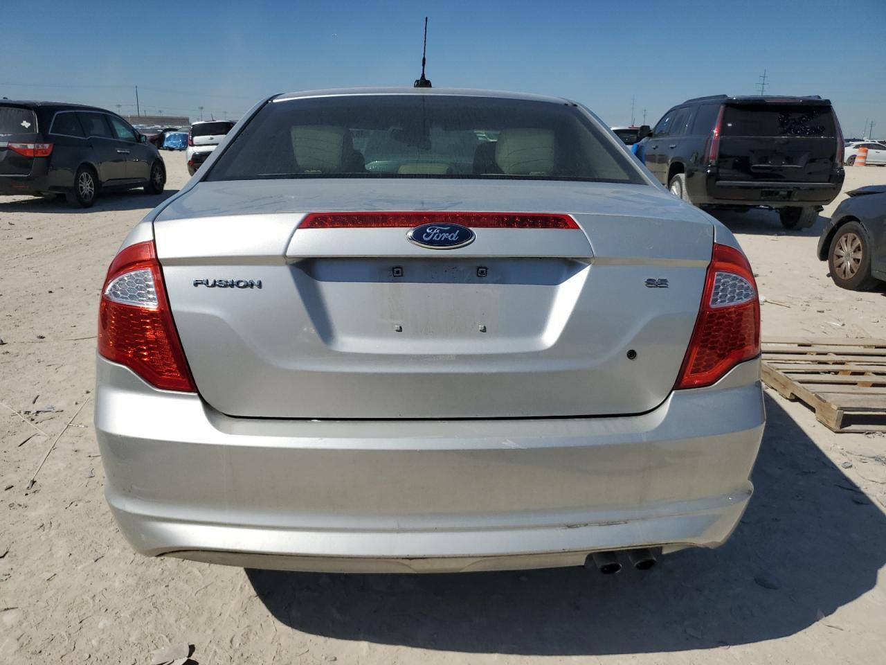 2012 FORD FUSION SE - Image 6
