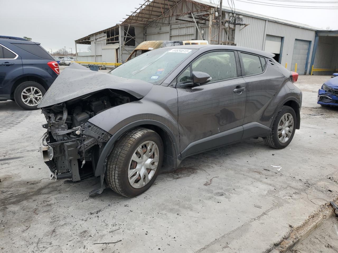 2021 TOYOTA C-HR XLE
