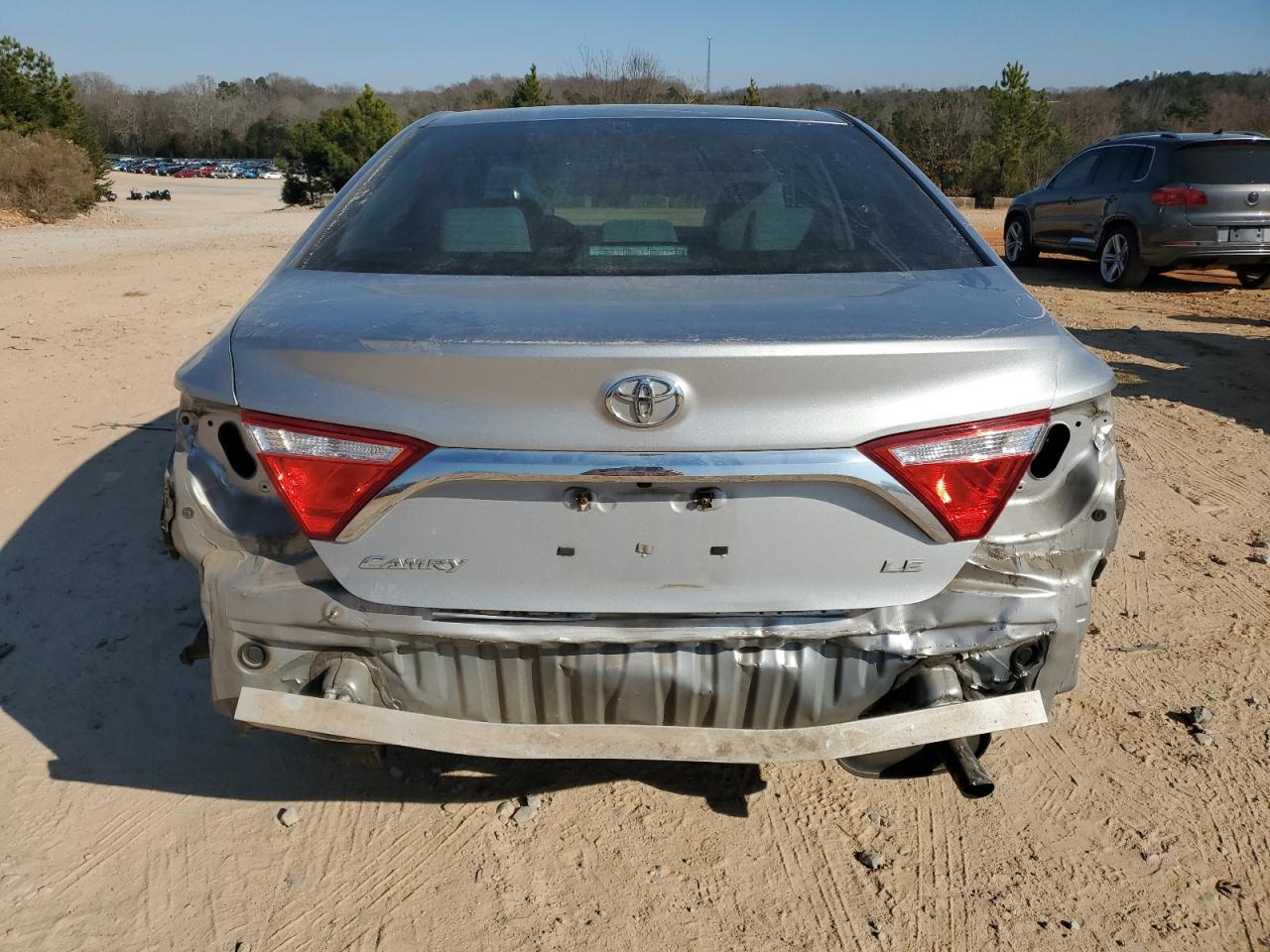2016 TOYOTA CAMRY LE - Image 6