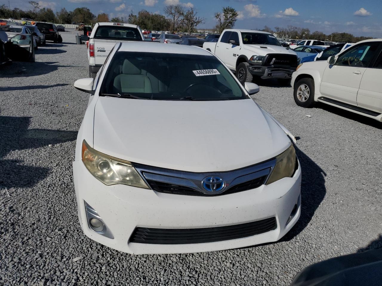 2012 TOYOTA CAMRY HYBR - Фото 5