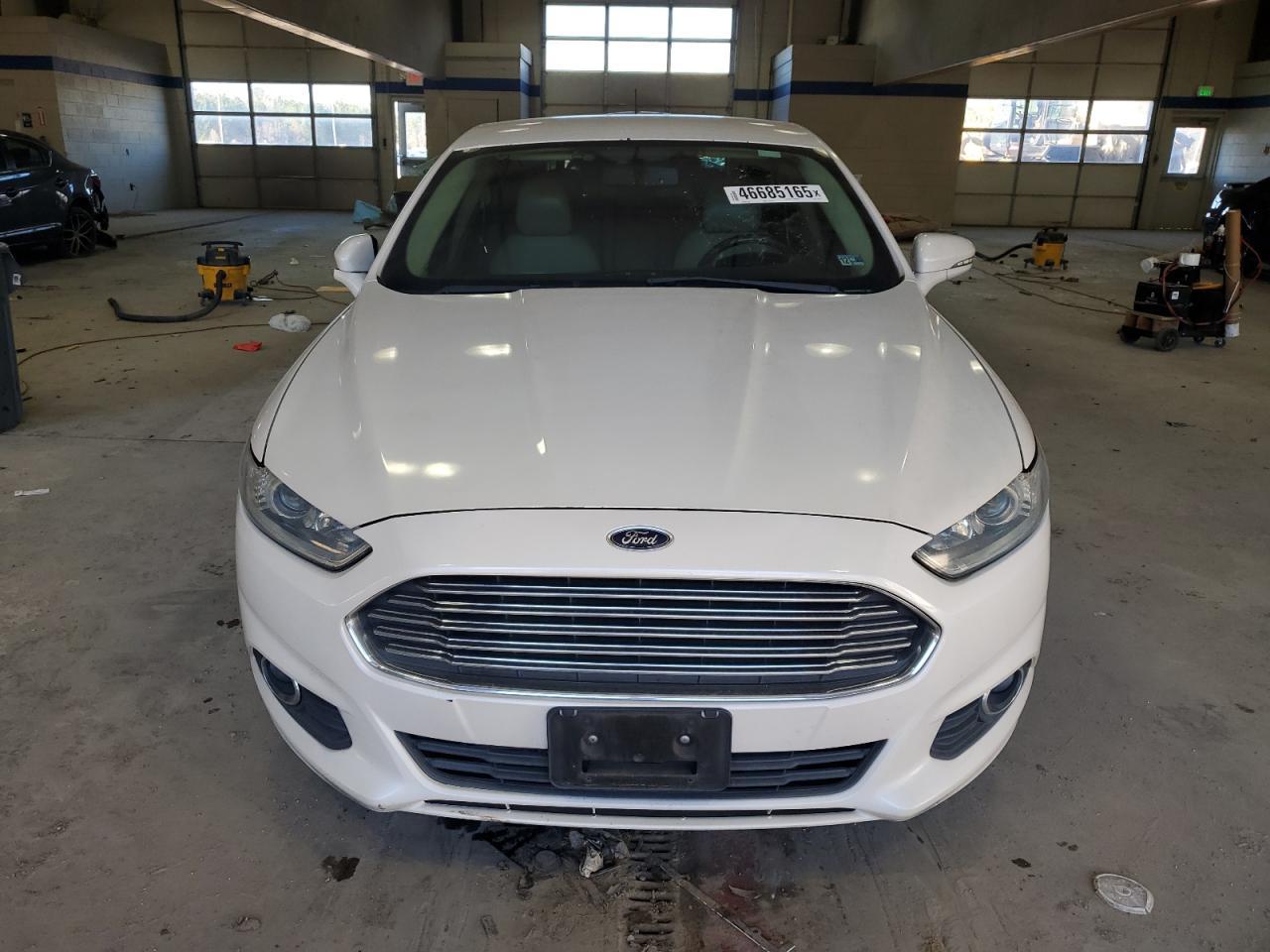 2014 FORD FUSION SE - Image 5