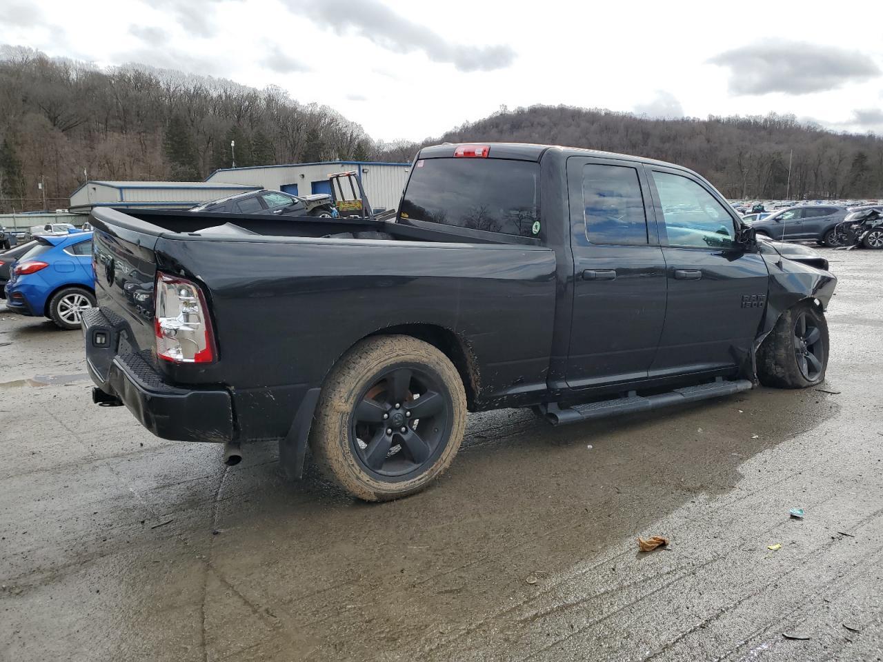 2017 RAM 1500 ST - Image 3