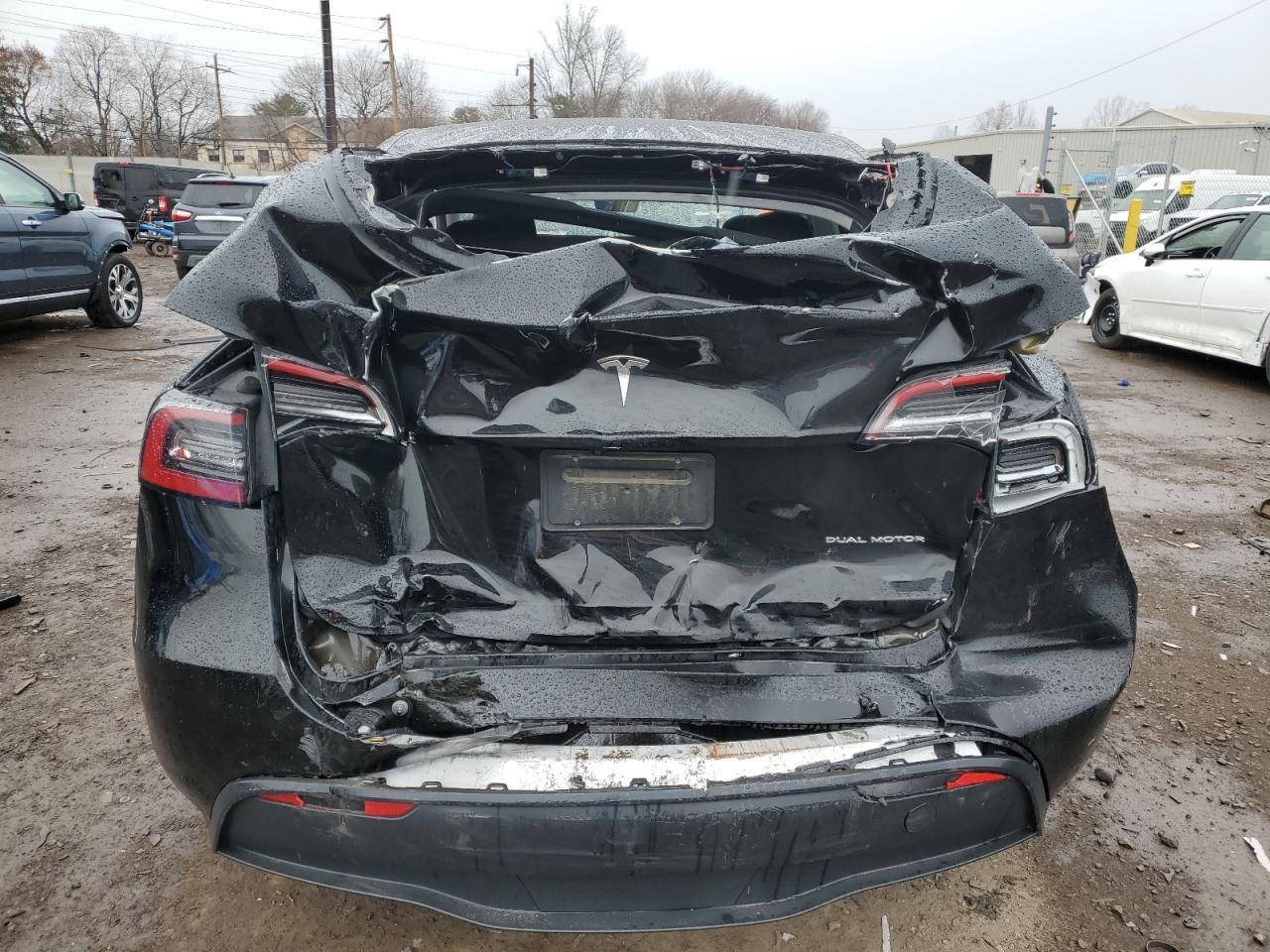 2023 TESLA MODEL Y - Фото 6