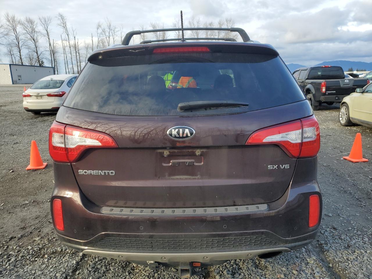 2015 KIA SORENTO SX - Image 6