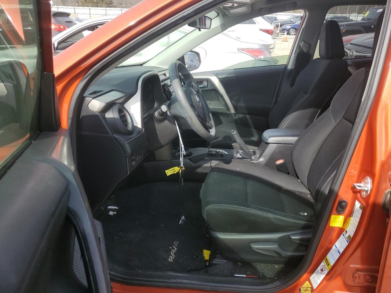2015 TOYOTA RAV4 XLE - Image 7