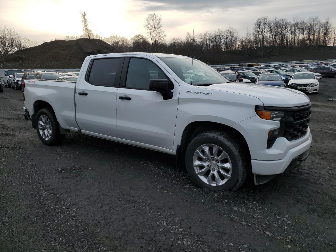 2023 CHEVROLET SILVERADO - Image 4
