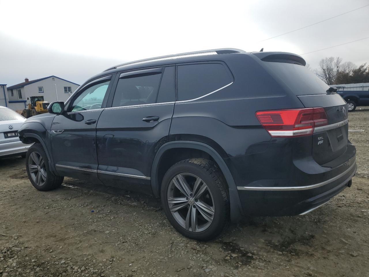 2018 VOLKSWAGEN ATLAS SEL - Image 2