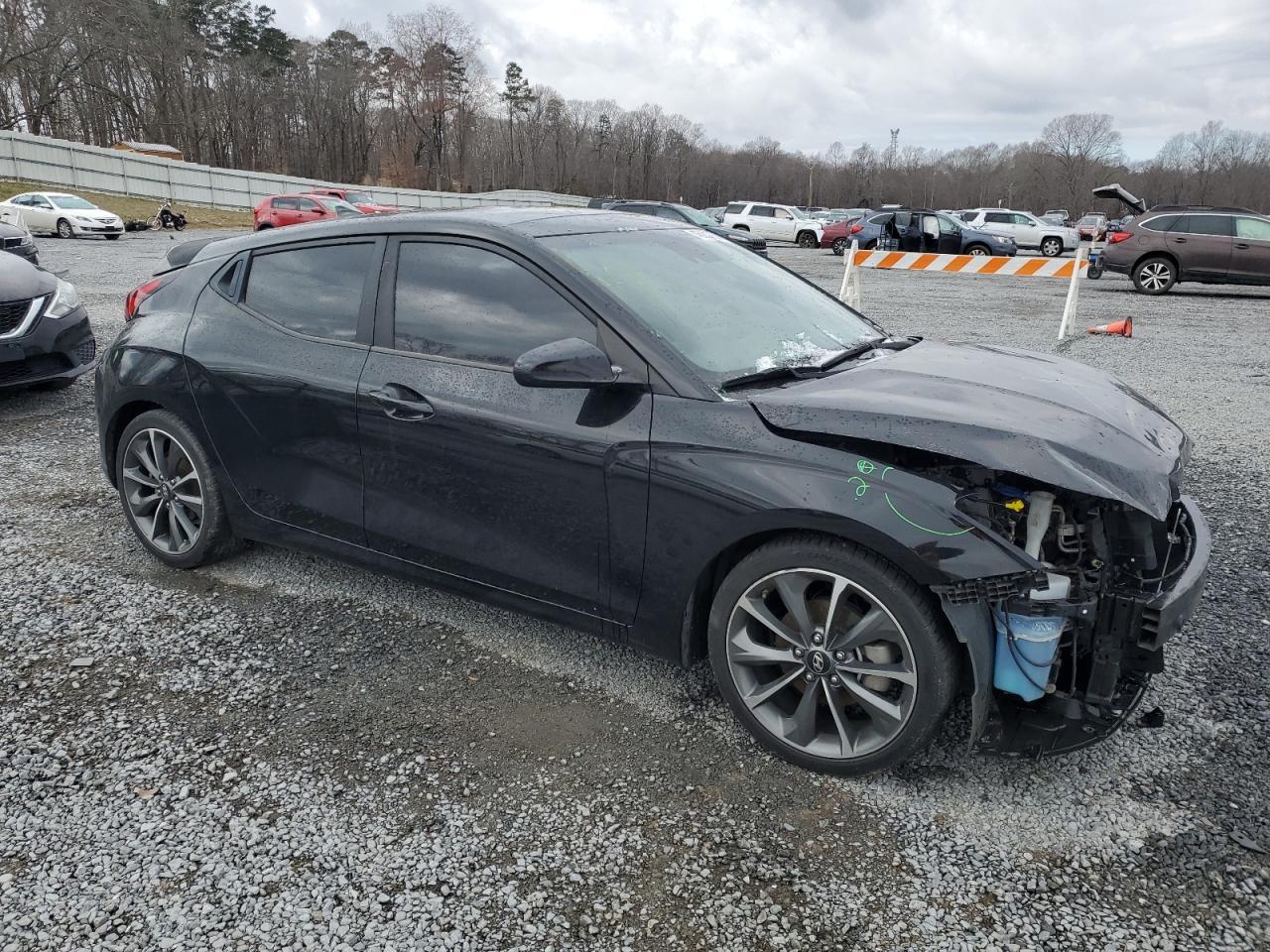 2019 HYUNDAI VELOSTER B - Фото 4