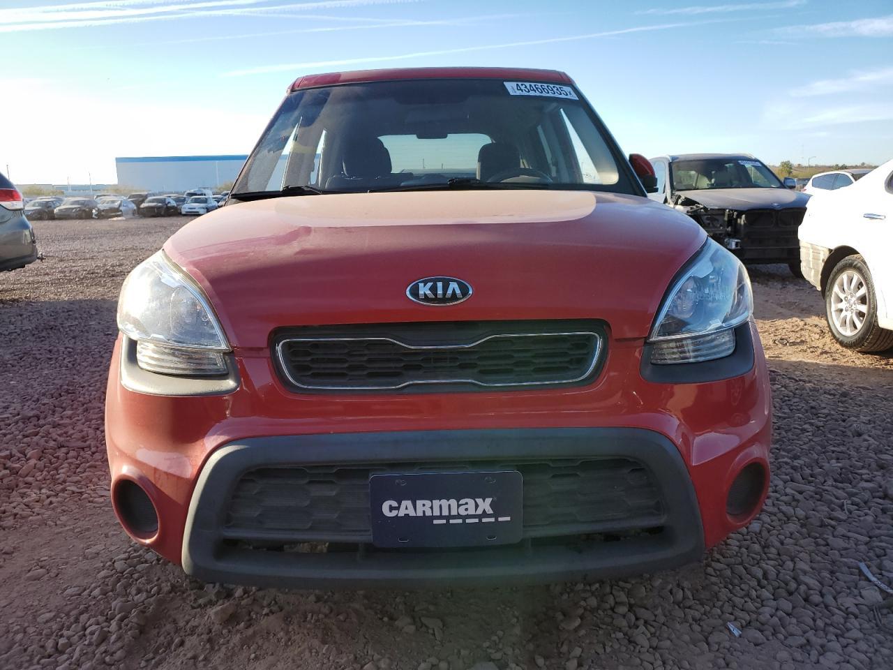 2013 KIA SOUL + - Image 5