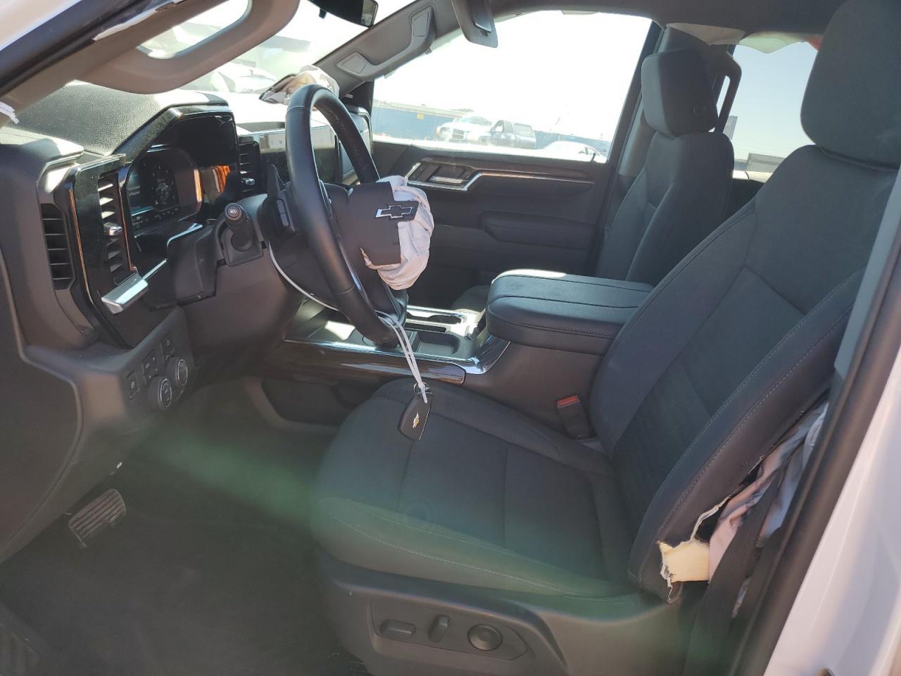 2024 CHEVROLET SILVERADO - Фото 7