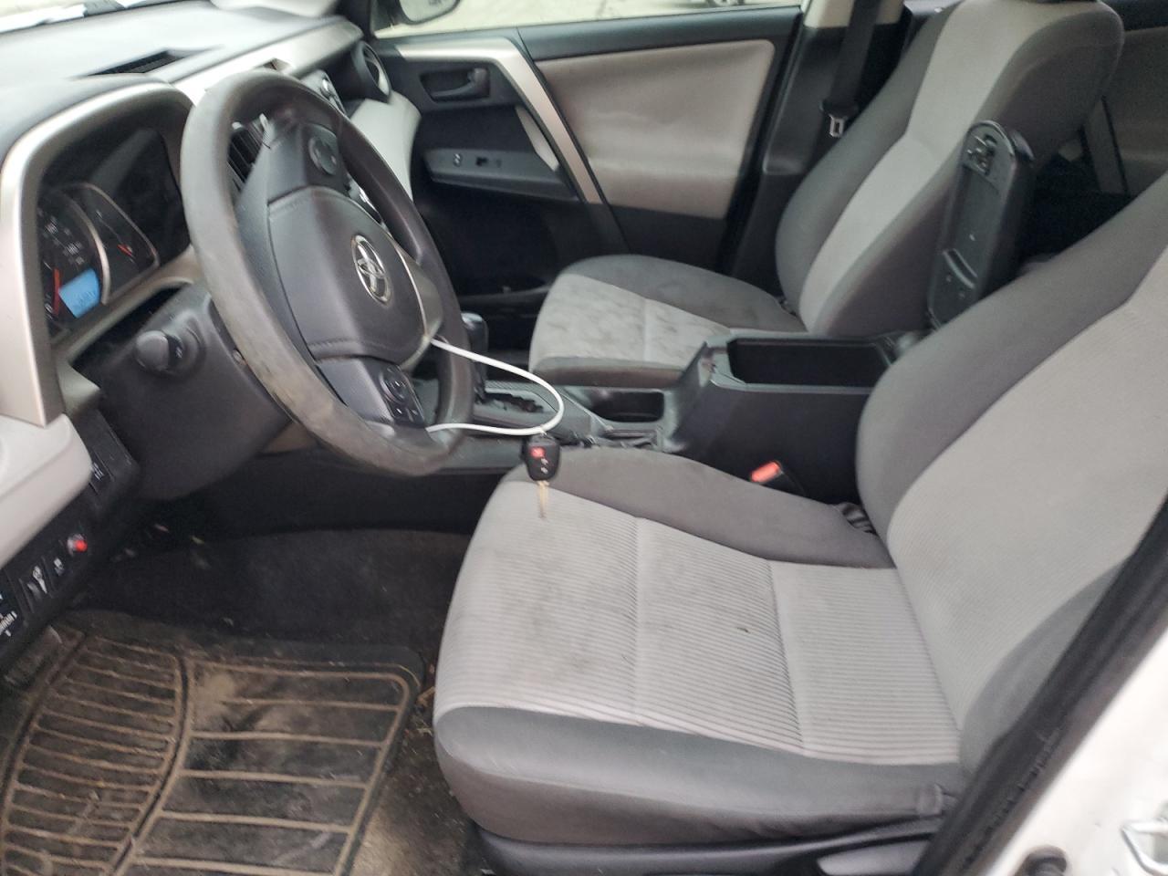 2015 TOYOTA RAV4 LE - Image 7