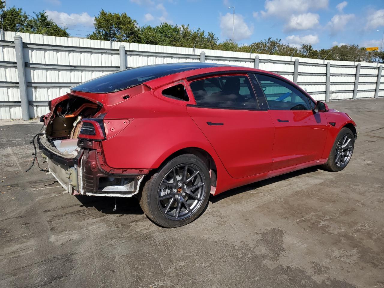2022 TESLA MODEL 3 - Image 3