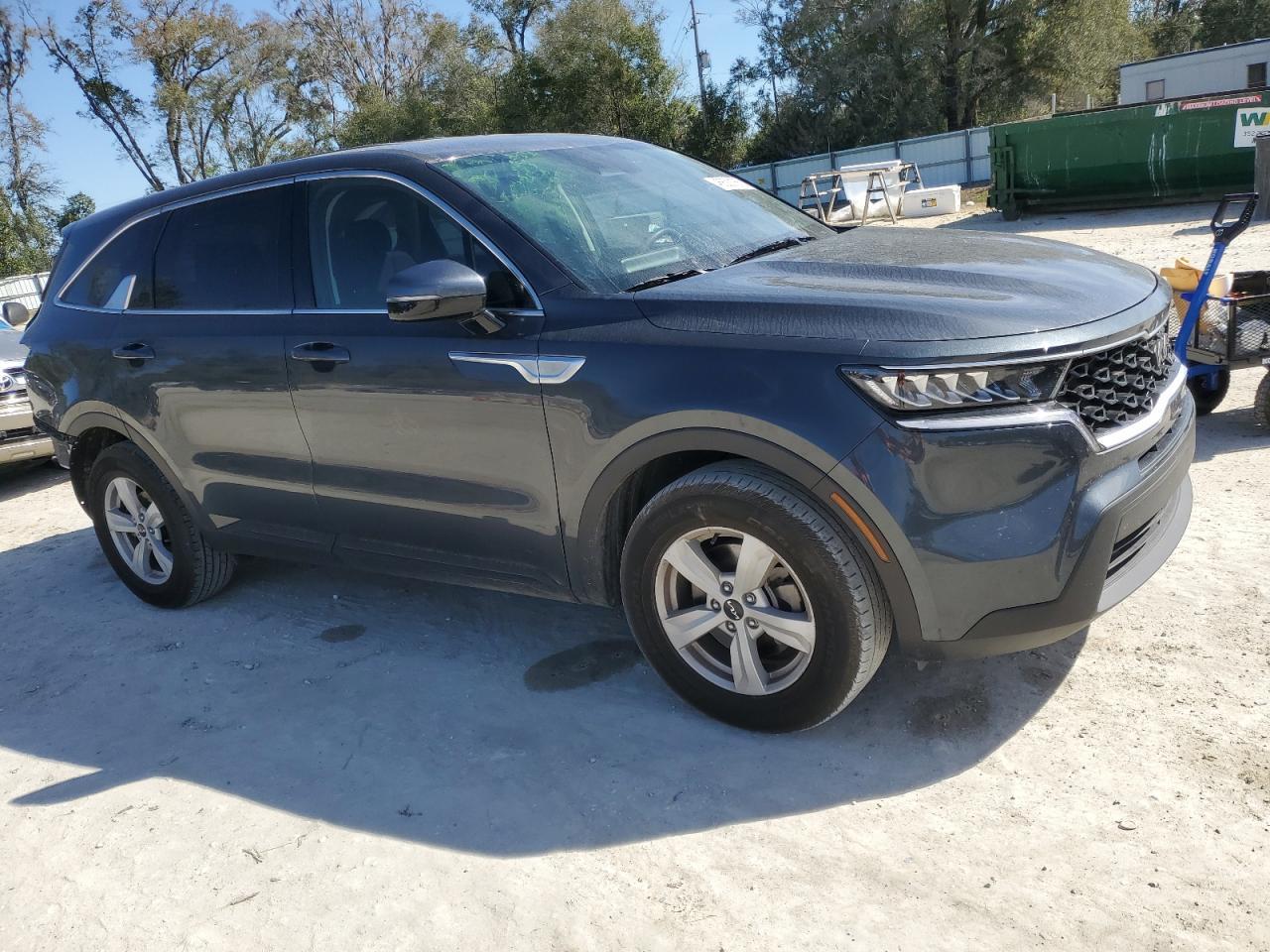 2023 KIA SORENTO LX - Image 4