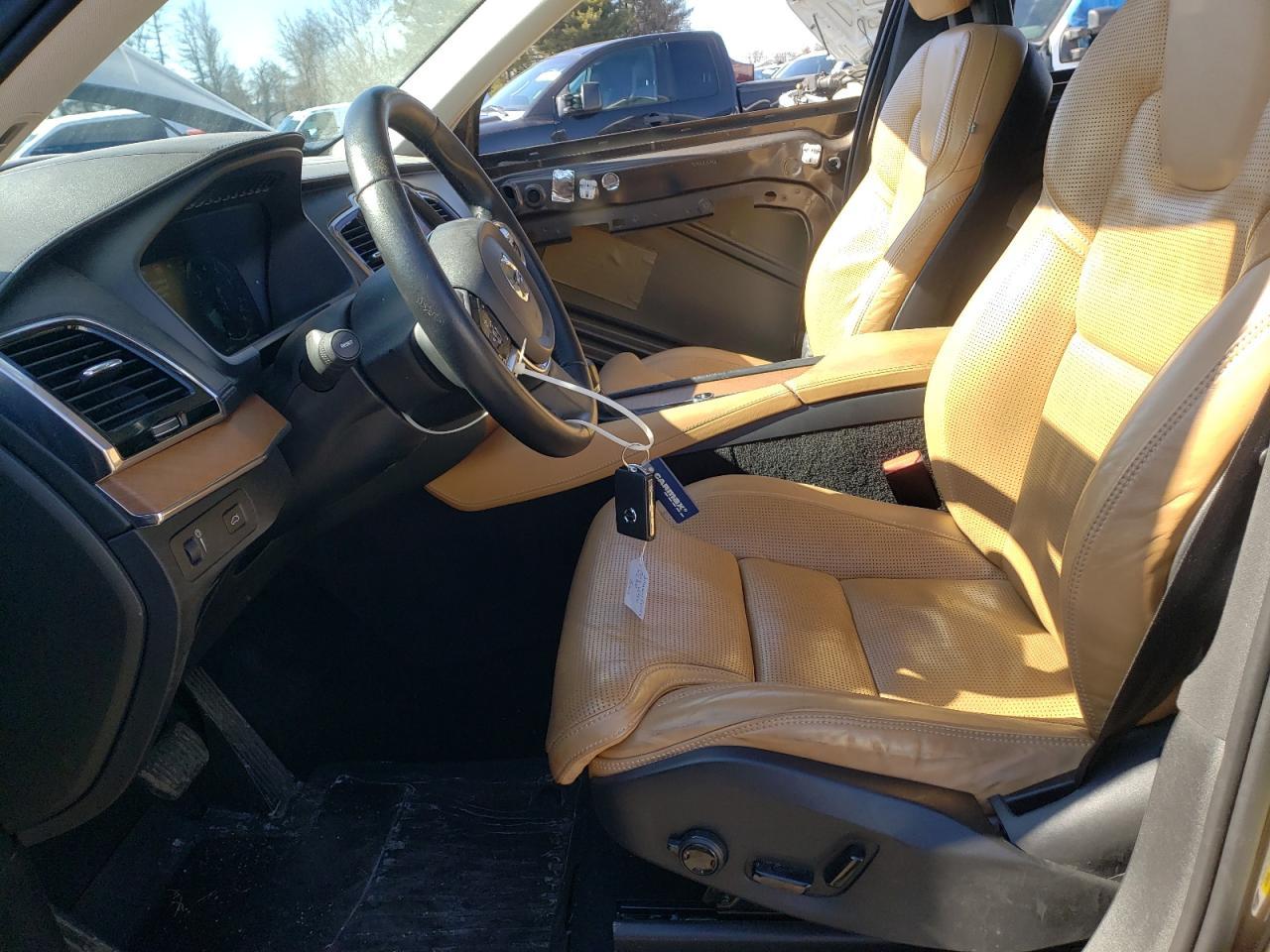 2016 VOLVO XC90 T6 - Image 7